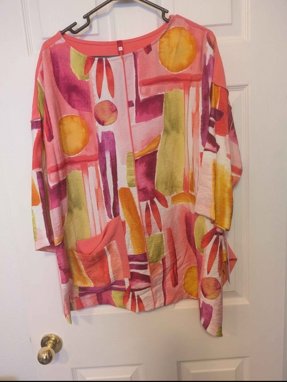 IC Collection Abstract Artistic Blouse (NWT), M
